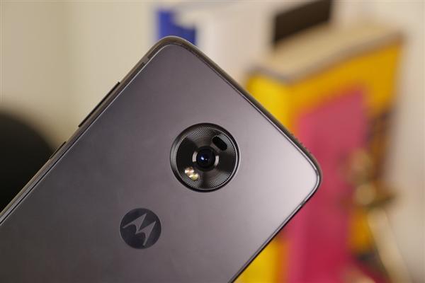 摩托罗拉motoz4发布起售价49999美元