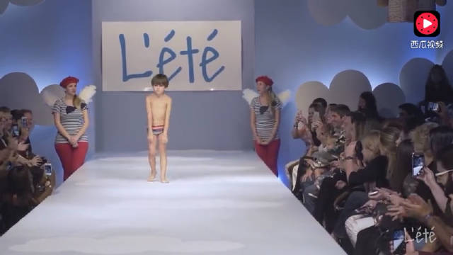 小男孩爆笑学英语 这水平四级六级什么的都是