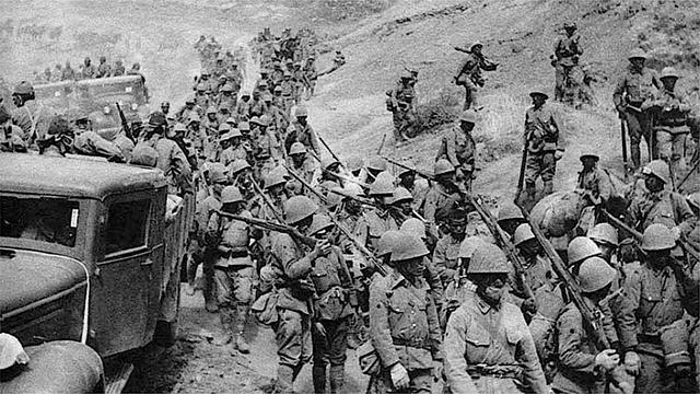 日本记者拍摄疯狂进攻豫湘桂的日军华北的鬼子碉堡据点