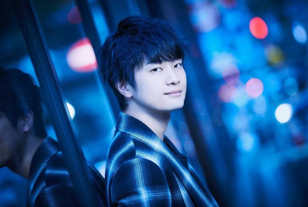 你最喜欢福山润配的哪位角色?鲁路修还是章鱼老师?