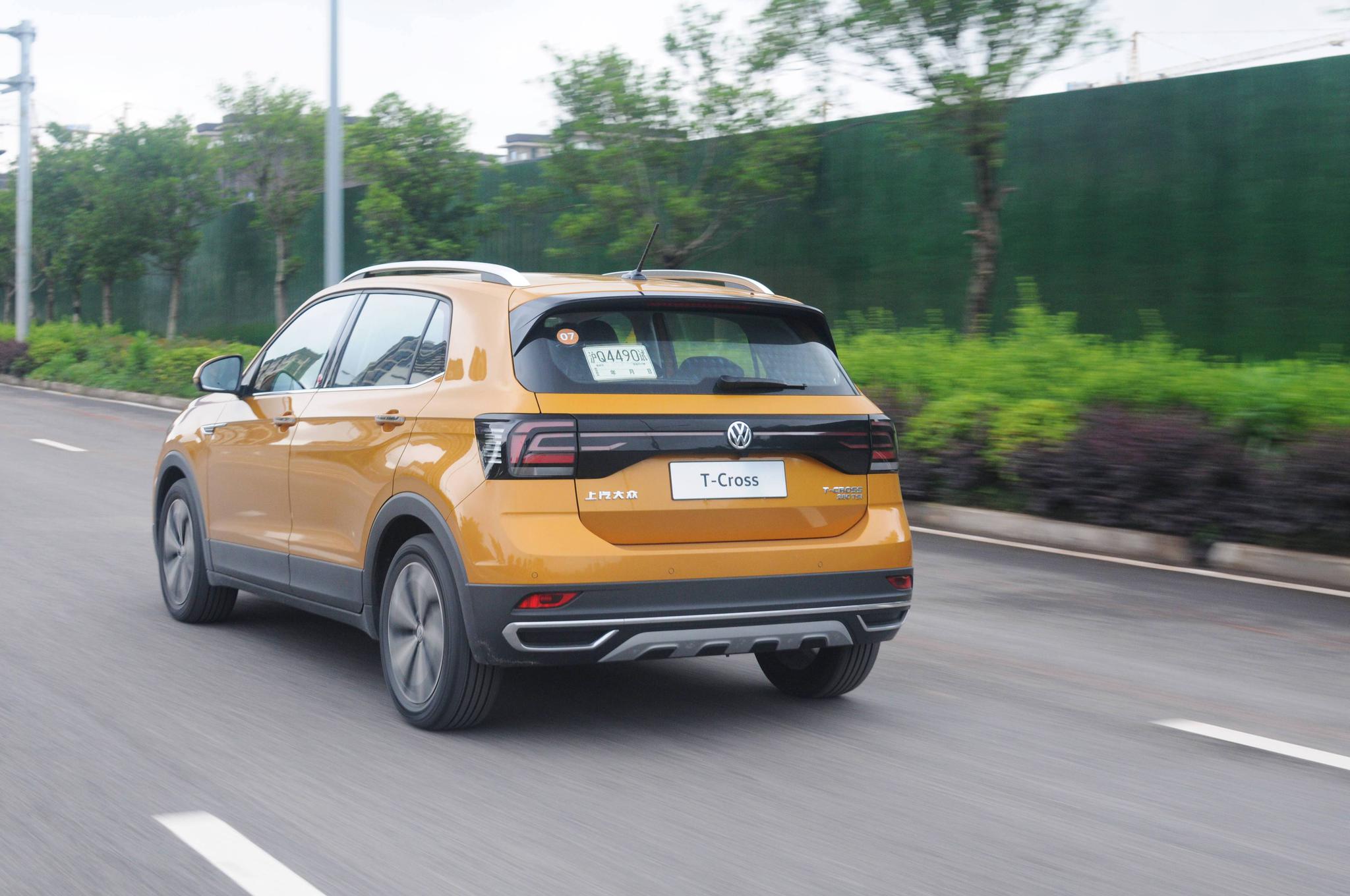 谁说汽车圈没有"联名"?试驾上汽大众t-cross-新浪汽车