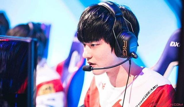 lol:大舅子和we完成续约,网友:奶粉钱还是要赚的嘛
