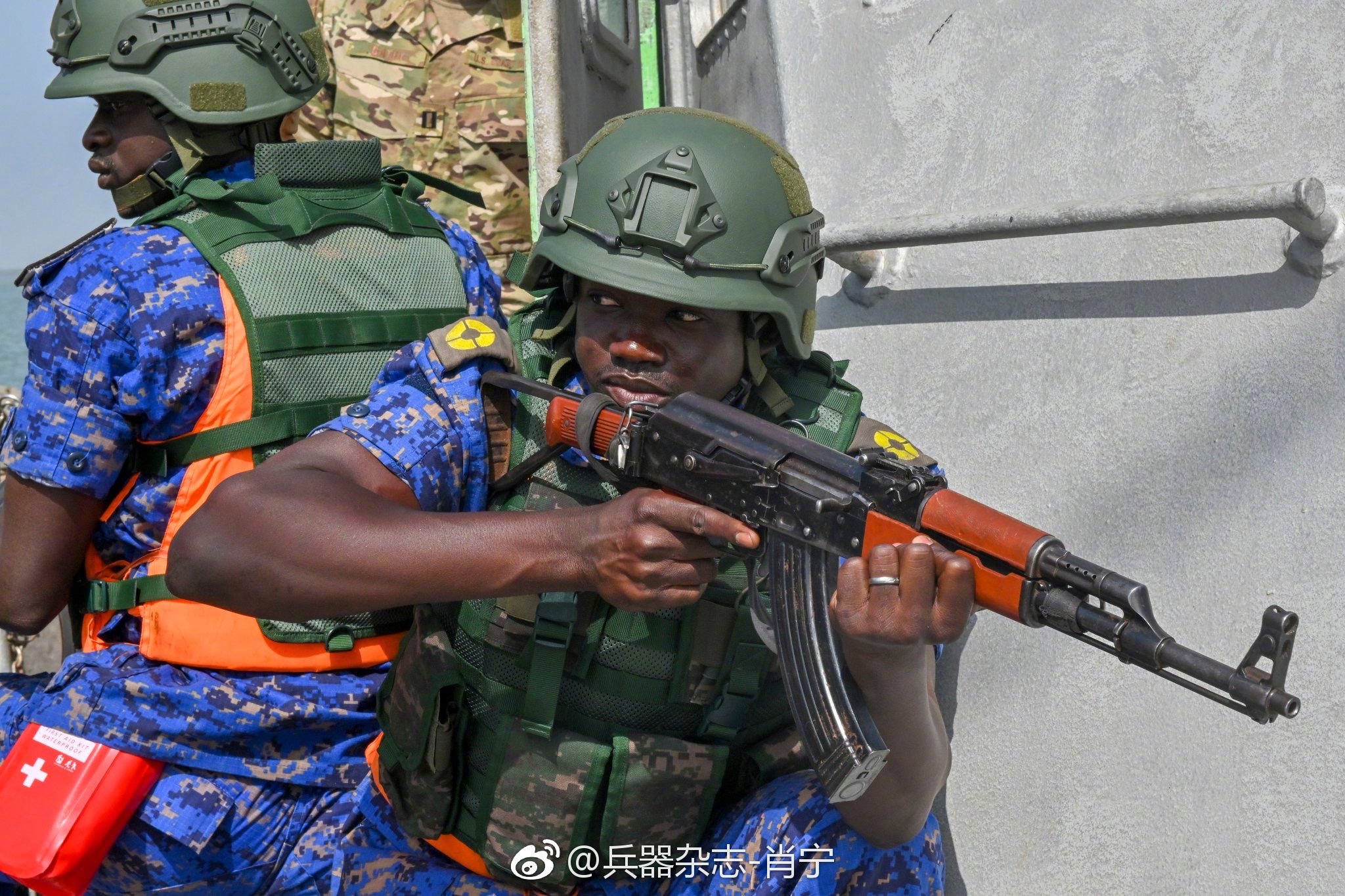 19年3月19日 冈比亚海军和美国驻非洲司令部举行联合训练 19年3月19日 冈比亚海军和美国驻非洲司令部举行联合训练