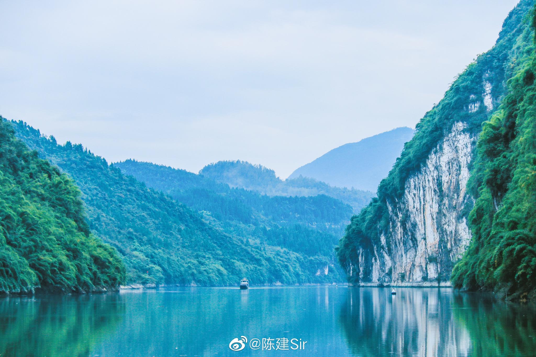 千里乌江,百里画廊;青山碧水宛如画卷,云雾飘渺恍如仙境。|乌江|碧水|云雾_新浪新闻