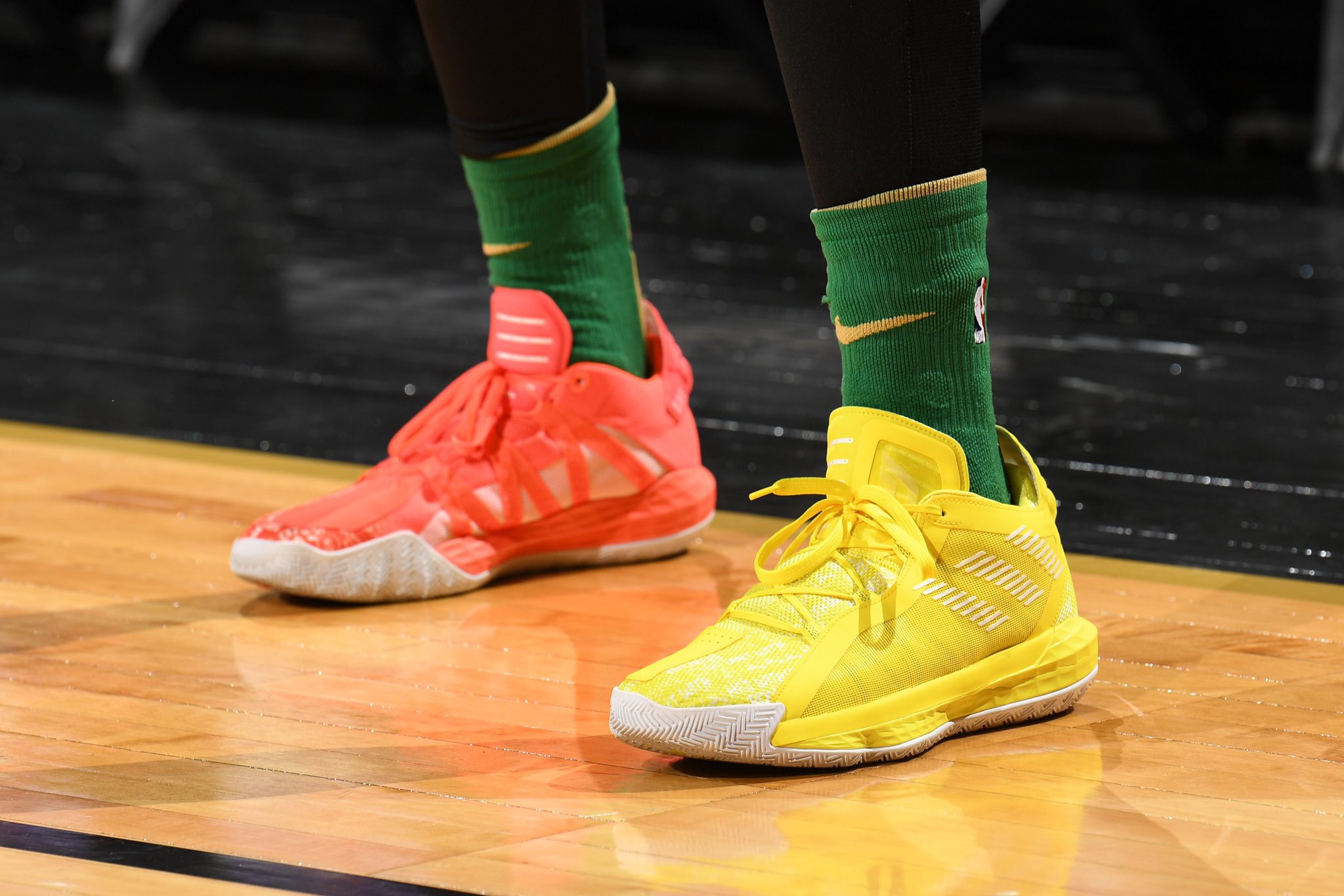 战靴欣赏之 篇杰伦布朗骚气鸳鸯 dame 6塔图姆两双jordan 34 pe_高清