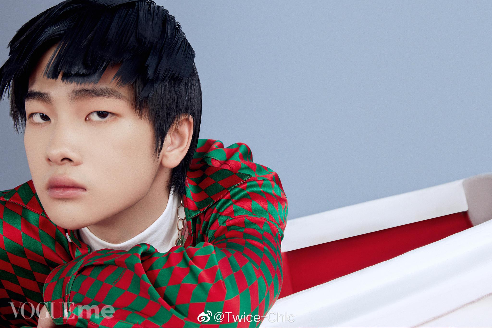 r1se x vogueme 首张ep同名主打歌大片发布