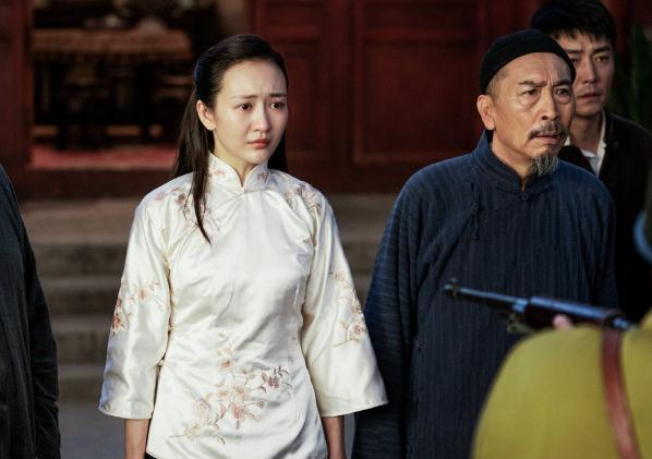 近期由何冰,王鸥,刘蓓等领衔主演的电视剧《芝麻胡同》正在北京卫视