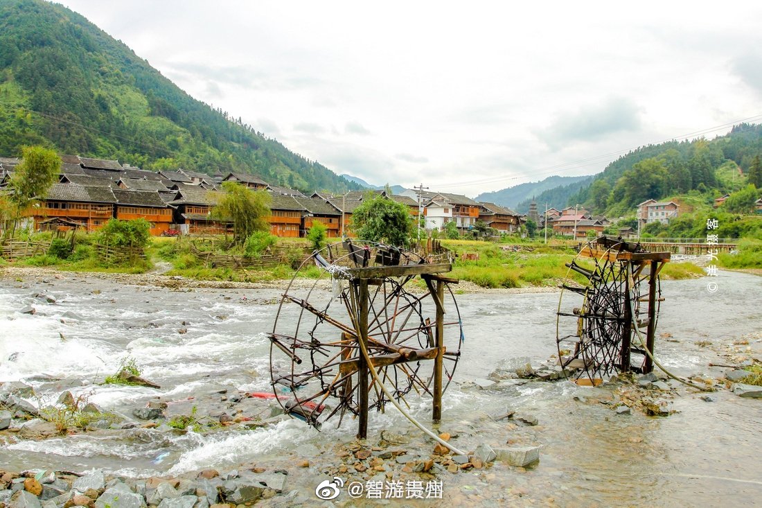 在贵州黎平县双江镇大山深处有一个古村落,叫四寨村