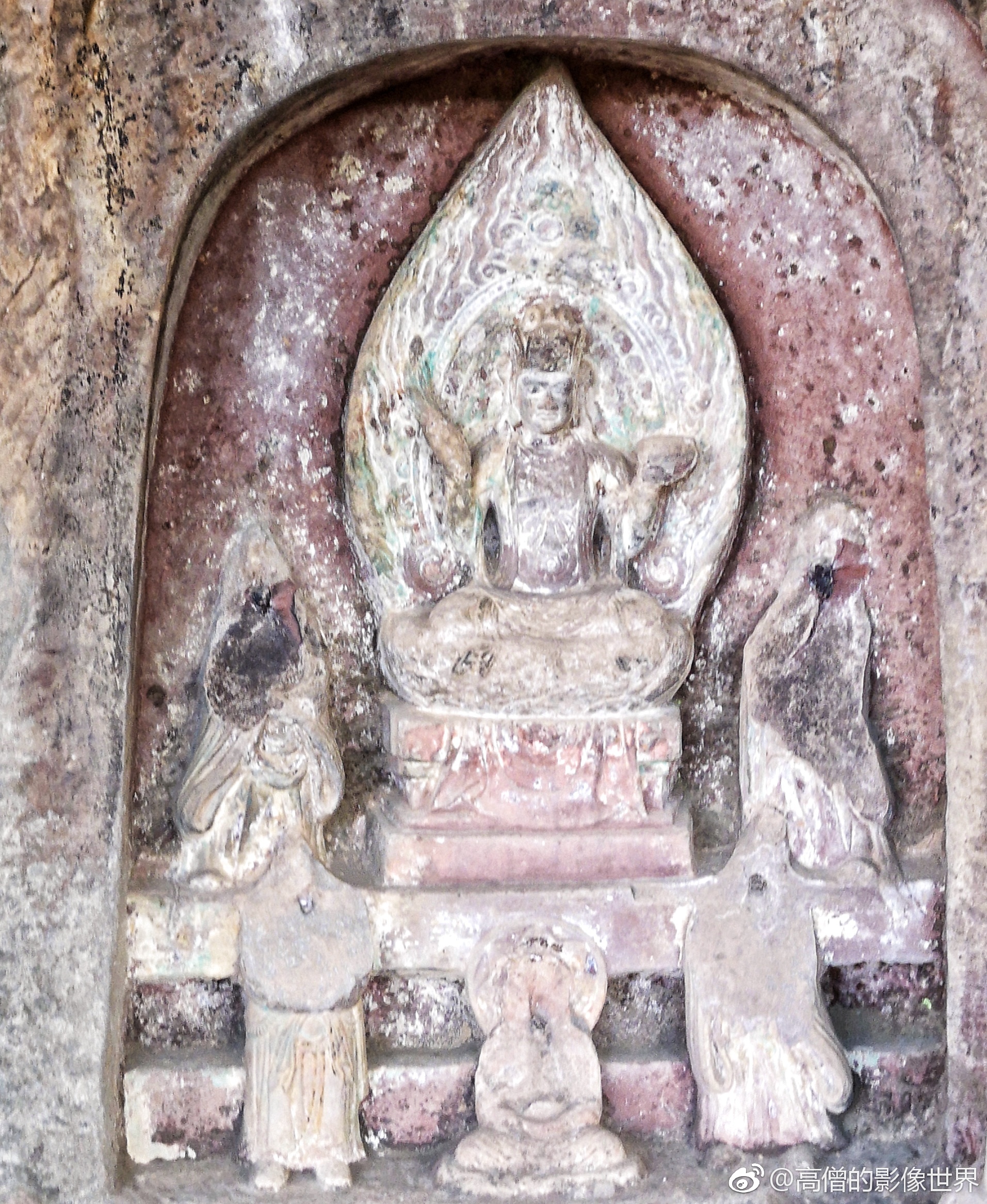 9/ 9石宝山,位于沙溪古镇附近,有第一批国家文物保护单位佛像石窟和极