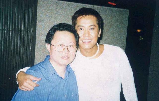 曲《好想大声说爱你》(君が好きだと叫びたい),演唱是日本乐团baad