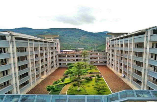 雨后的校园,却是另外一种景色 手机拍照,带你走进田林初级中学