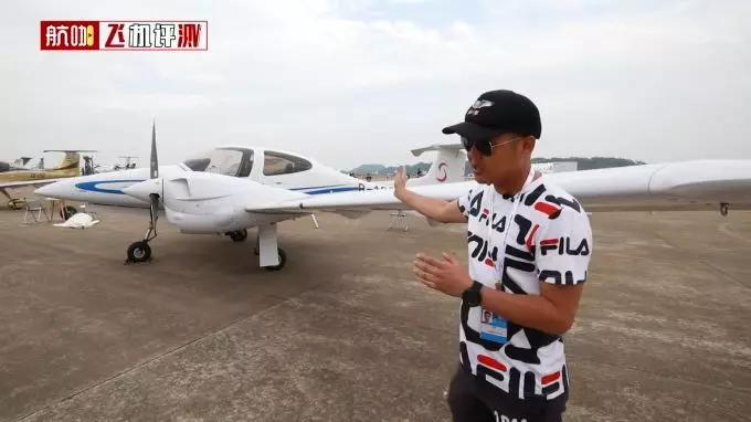 飞机评测：浙江造钻石DA42私人飞机，使用航煤每小时仅百元油费