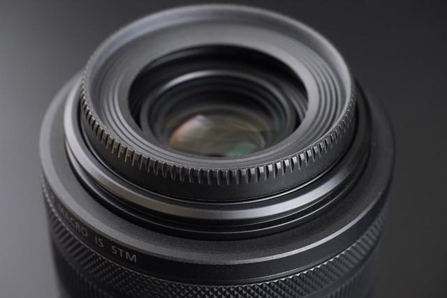 高素质便携挂机头 佳能rf35mm f1.8微距镜头评测