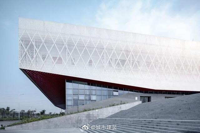 体育比赛直播_足球_波胆_买球_篮球_电竞_在线投注在体育学院当女老师有多累？每晚我都睡不着