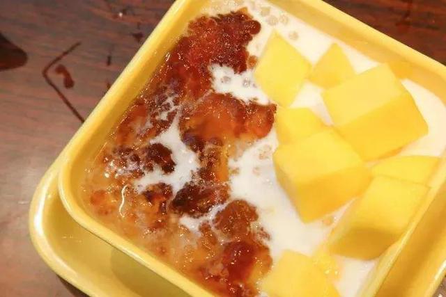 夏季每天一道小甜品之桃胶芒果圆子羹