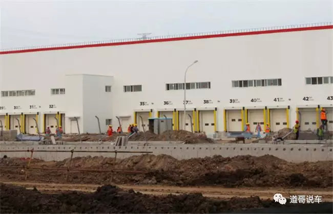 特斯拉上海工厂获准生产、FCA因排放不达标面临7900万罚款
