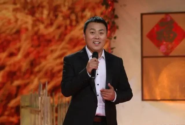 农民歌手捐款数额曝光大衣哥刘大成草帽姐均榜上有名