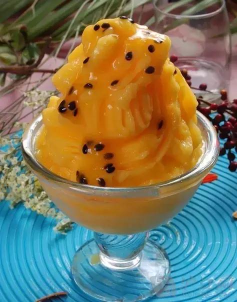 夏天做一份水果冰沙,芒果菠萝各种口味!