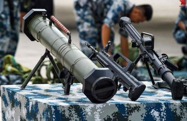 中国发明黑科技武器,一旦锁定目标可跟着目标跑,还可以拐弯