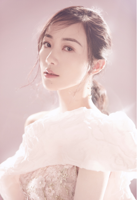 盘点娱乐圈当之无愧"白莲花", 没有任何绯闻非常干净的10大女星