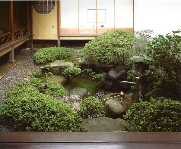 日式坪庭 在几坪甚至只有一坪大小的空间里 日式坪庭 在几坪甚至只有一坪大小的空间里