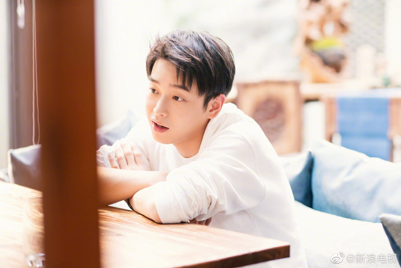 奋斗吧少年中的路夏把网球打出热血和青春的模样