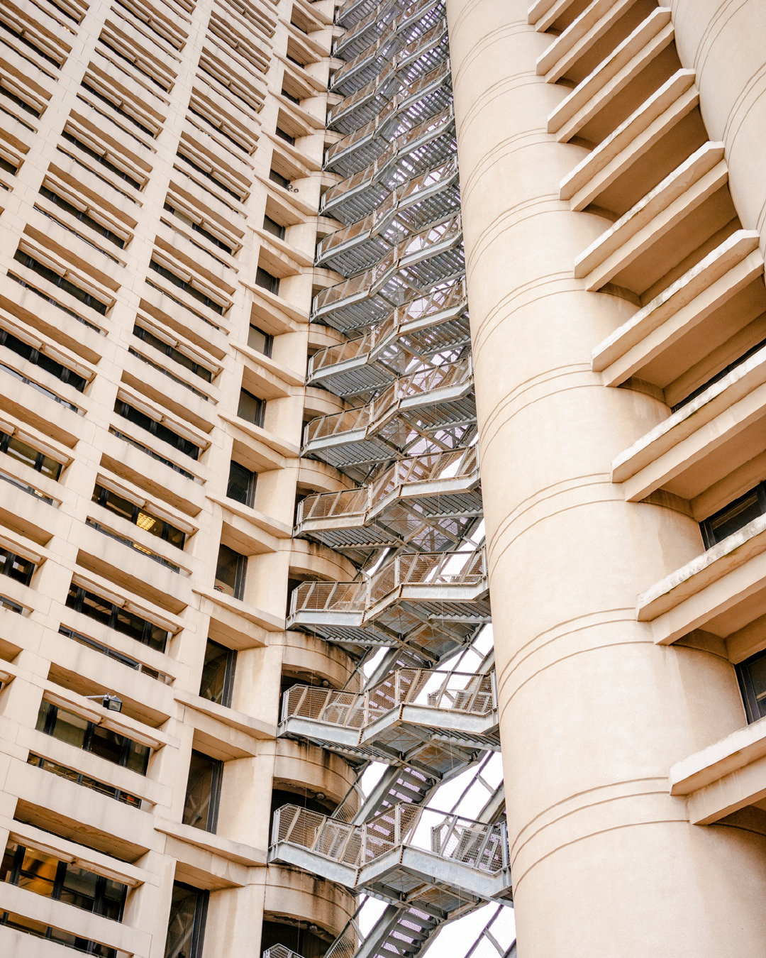 建筑也有韵律重复是其中一种节奏