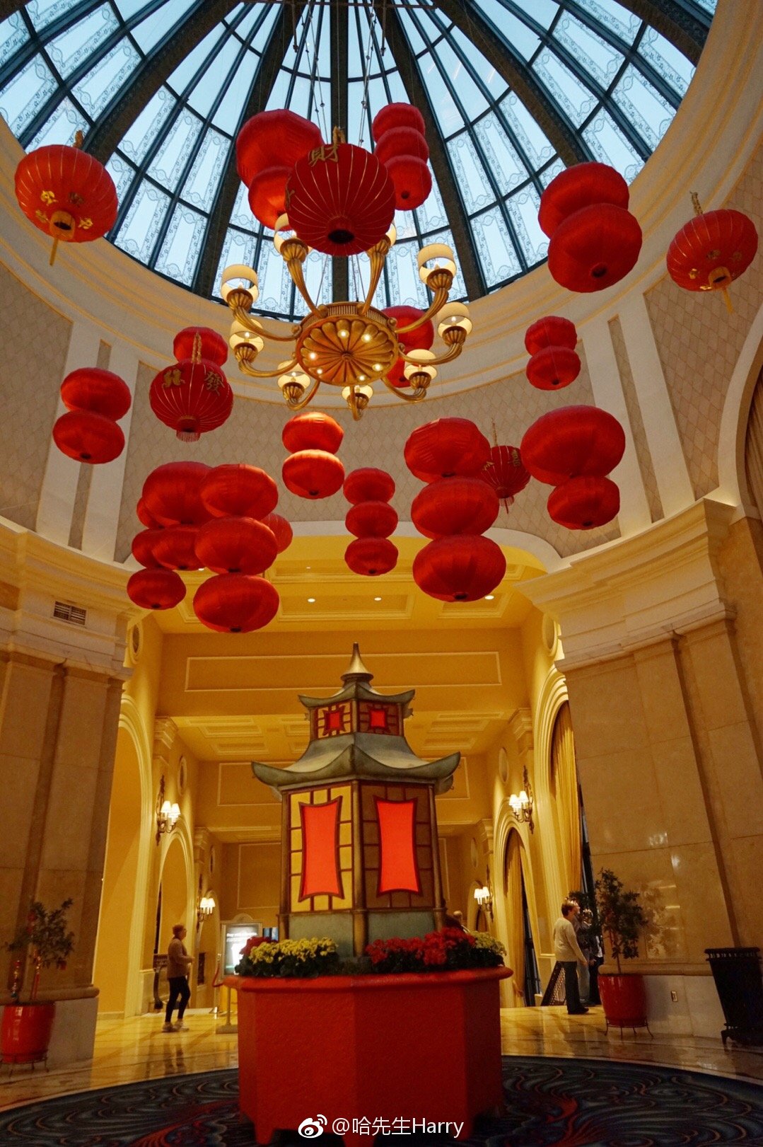 春节假期的百乐宫酒店沉浸在庆祝猪年的欢乐气氛中