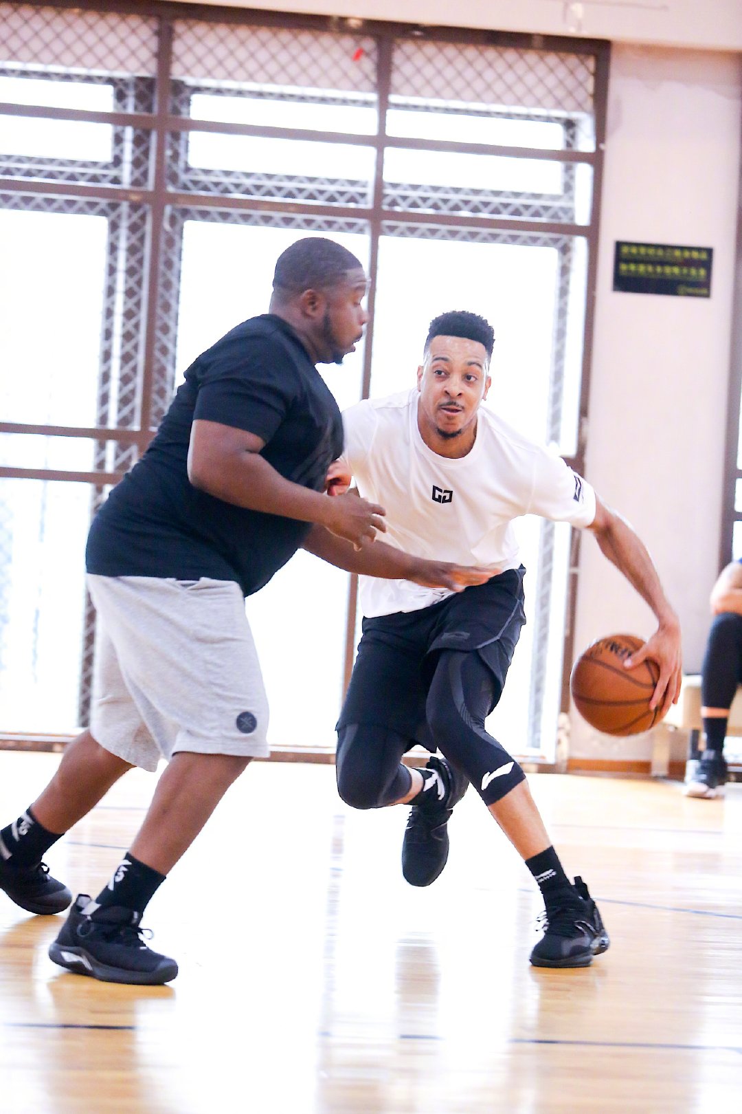 开拓者大将cj-麦科勒姆中国行第三天!近距离感受nba级别的训练强度