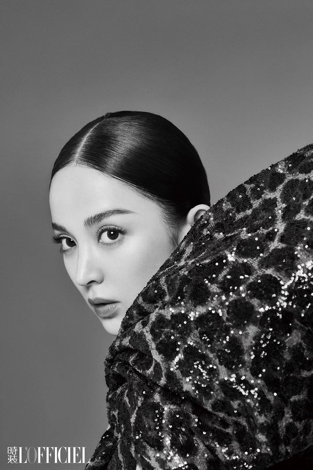 for时装lofficiel再登8月刊双封面气场全开笃定前行