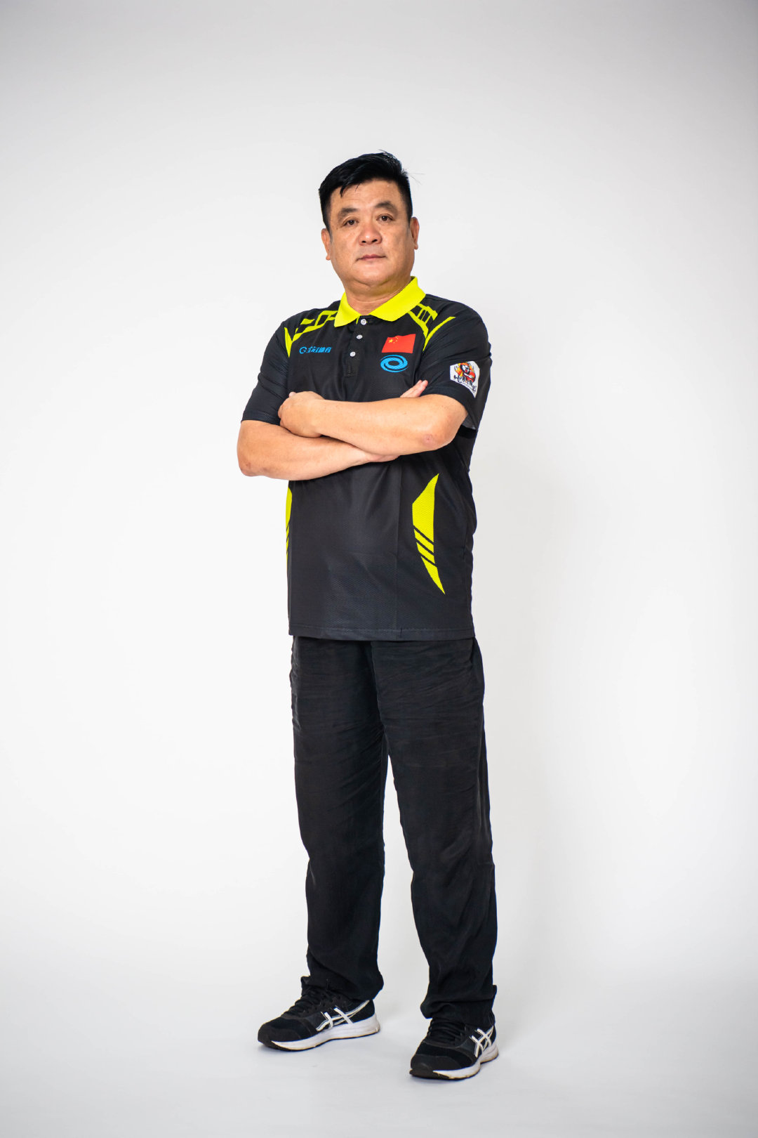 中国队定妆照,总教练钟金勇.