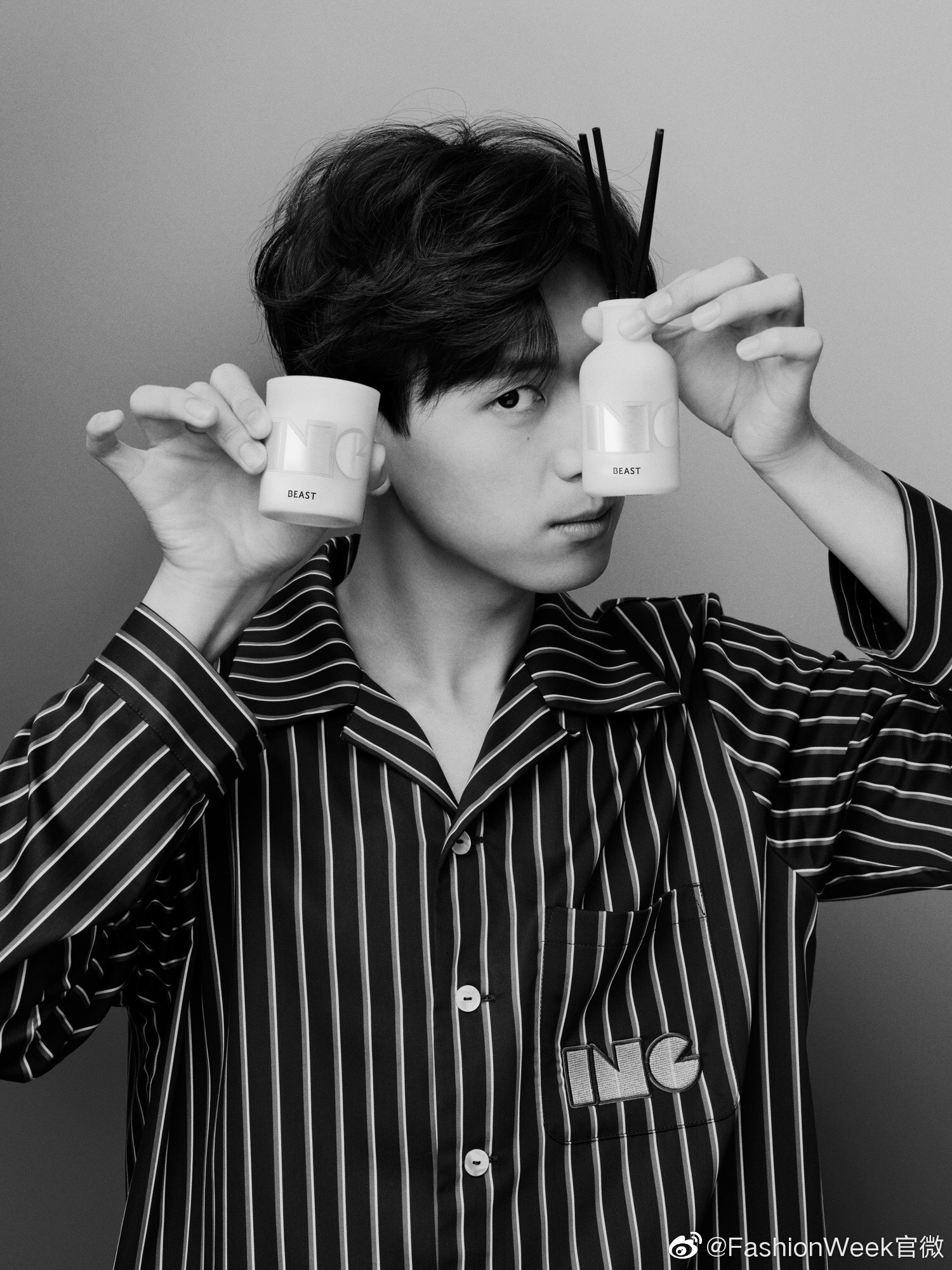 李现x Beast野兽派 最新黑白写真 你的居家 现 男友上线 李现x Beast野兽派 最新黑白写真 你的居家 现 男友上线