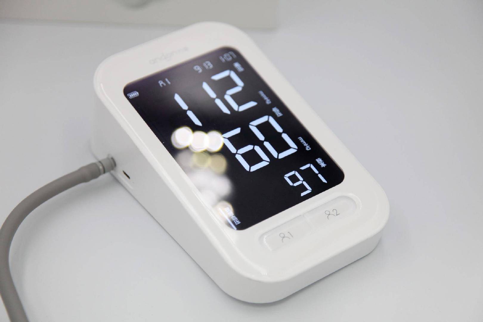 米家九安智能血压计测评年轻人的首款血压计不只是因为便宜