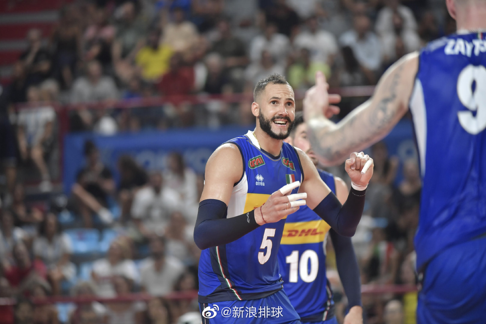 意大利男排25-18,25-18,25-16横扫喀麦隆男排意大利的胡安托雷纳拿