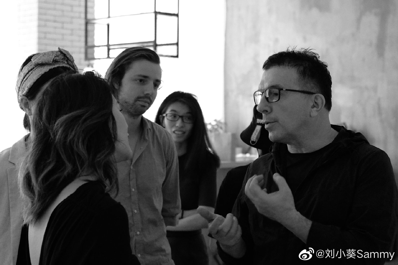 无修容,却拍出了我最喜欢的样子谢谢@thierrybornier 的拍摄,下方图片