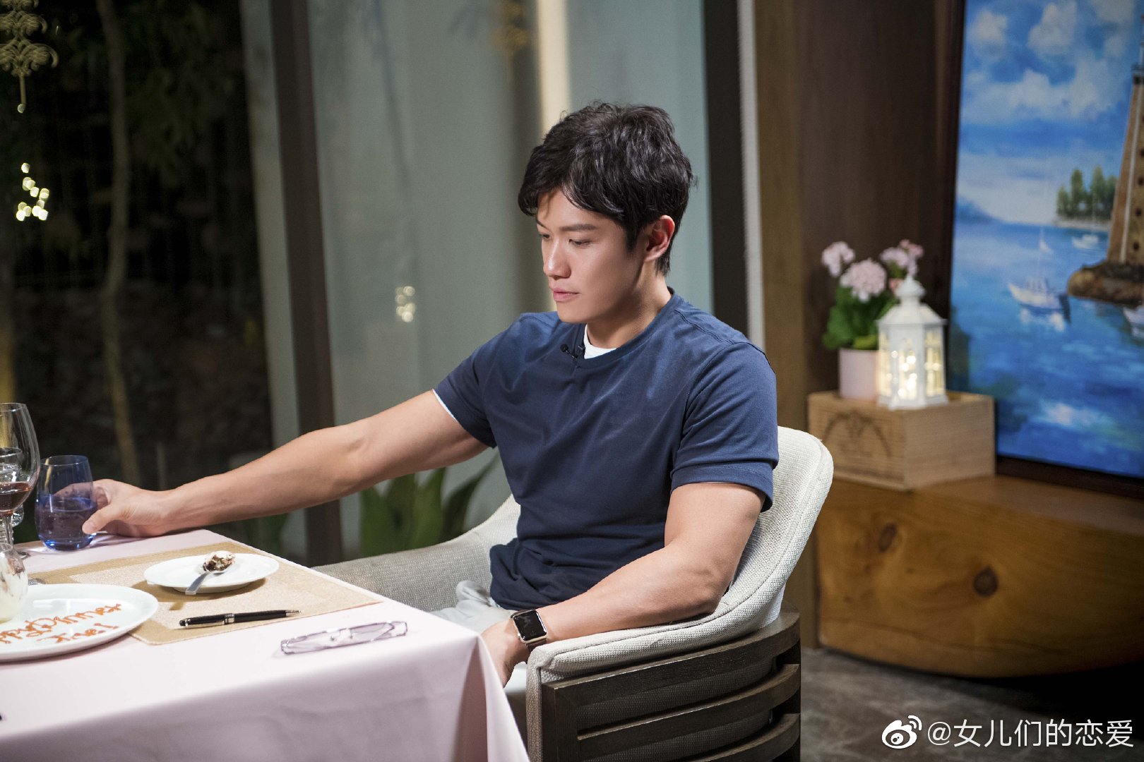 第二季 @陈乔恩 艾伦@alanchenart 来到美丽的兰卡威啦~身着黑白格子