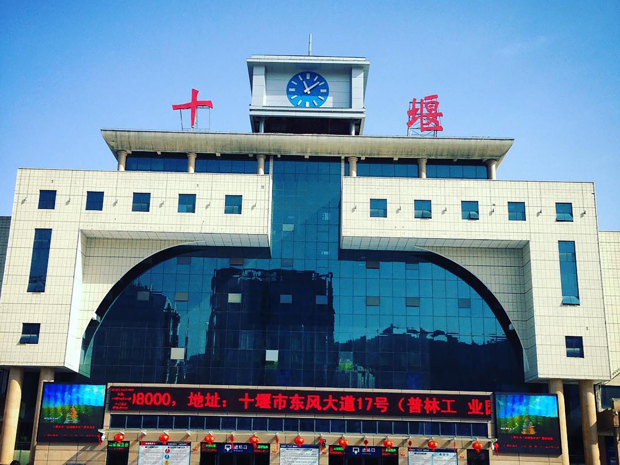 东风汽车居然产自这个小城,汽车文化最值得体验,还有世界级美景|十堰