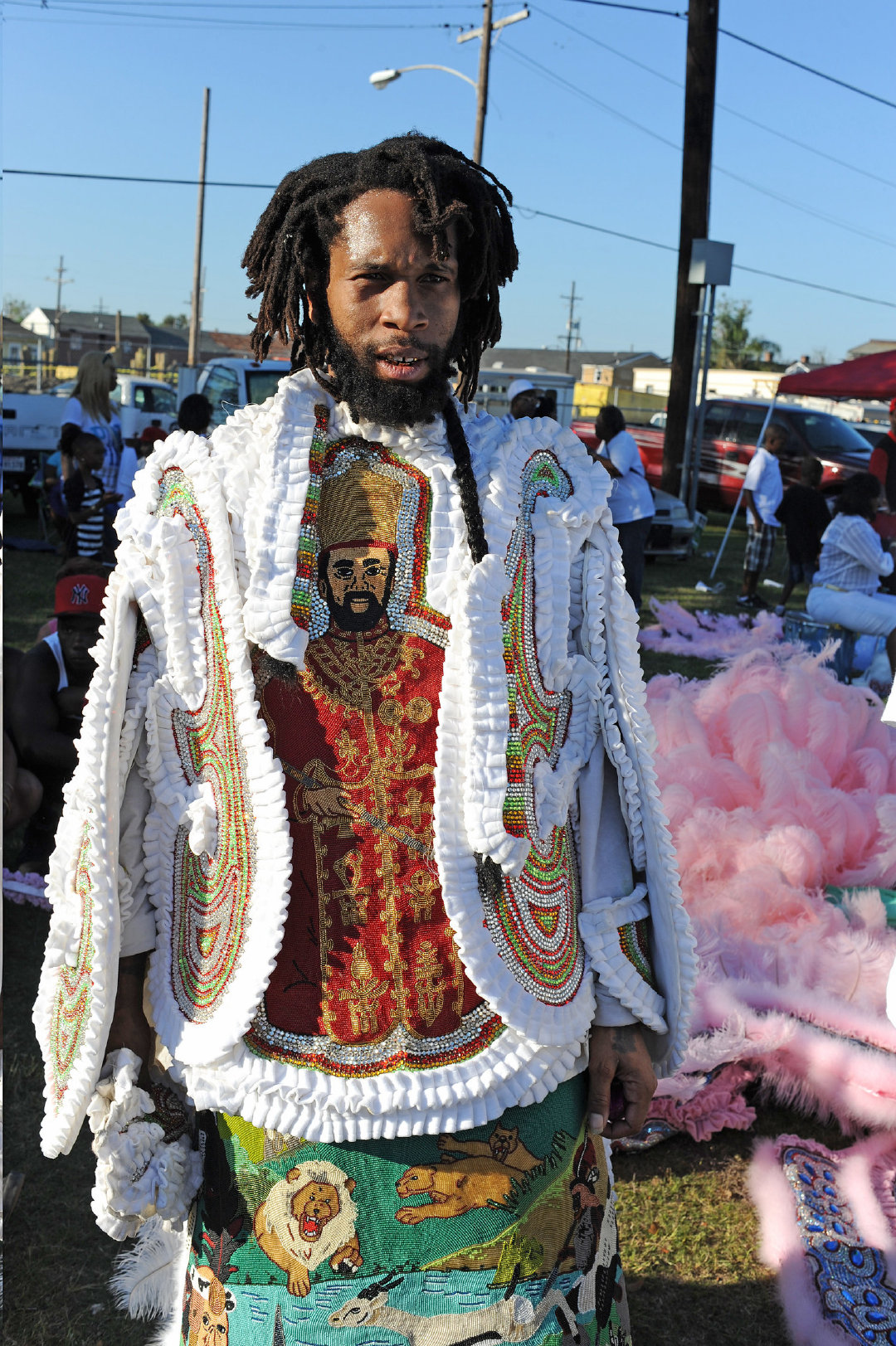 手工制作的复杂珠饰装饰狂欢节服装美国路易斯安那州艺术家 demond