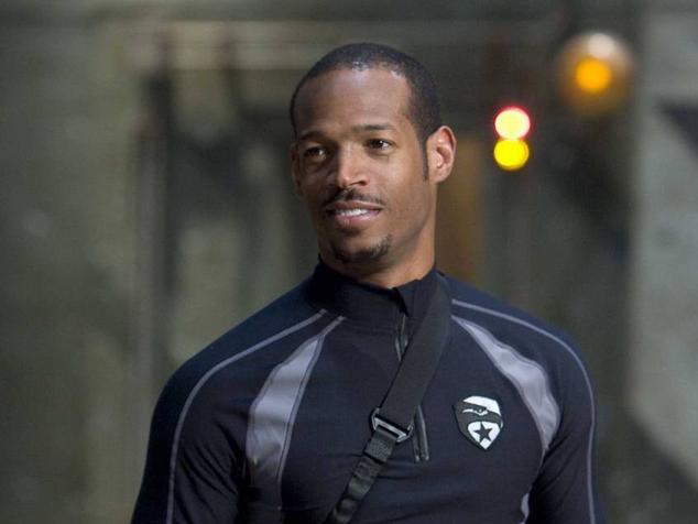 杜克领导特种部队,为了抵御邪恶的眼镜蛇头领及其部下,发誓不论何时何