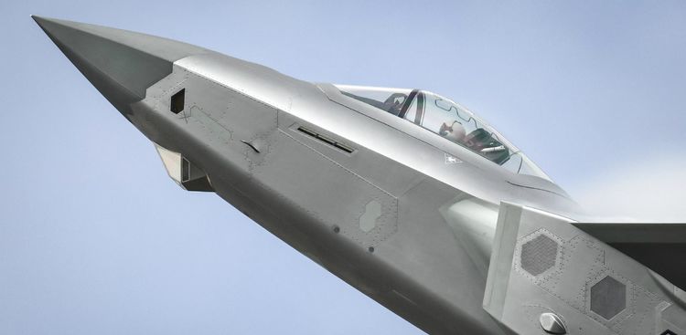 一组歼20高清照片曝光,每一帧清晰到铆钉,网友:做工脱胎换骨