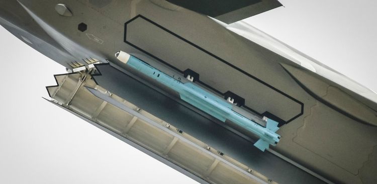 一组歼20高清照片曝光,每一帧清晰到铆钉,网友:做工脱胎换骨