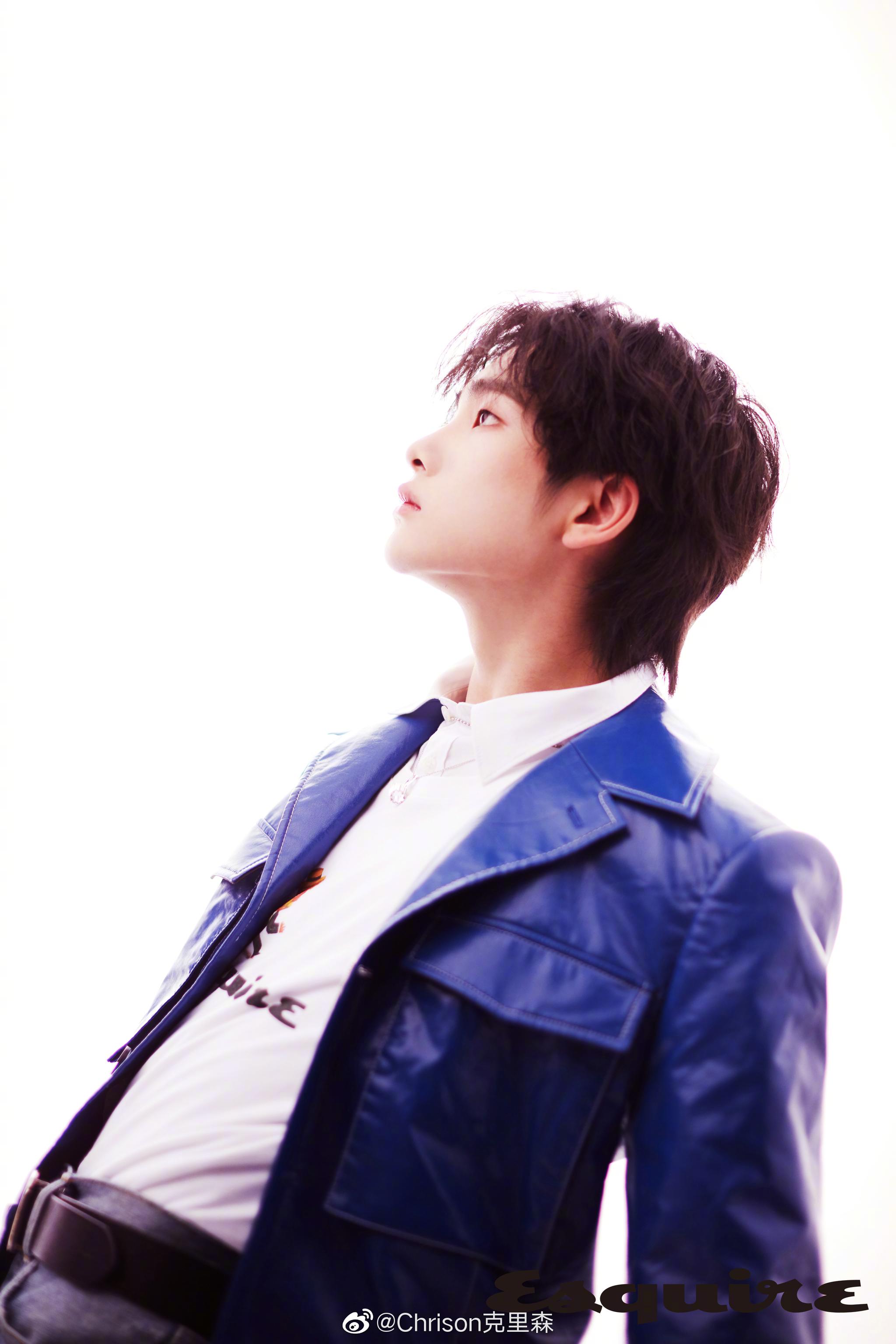 时尚先生esquirex周震南┊是无邪的棒棒糖少年