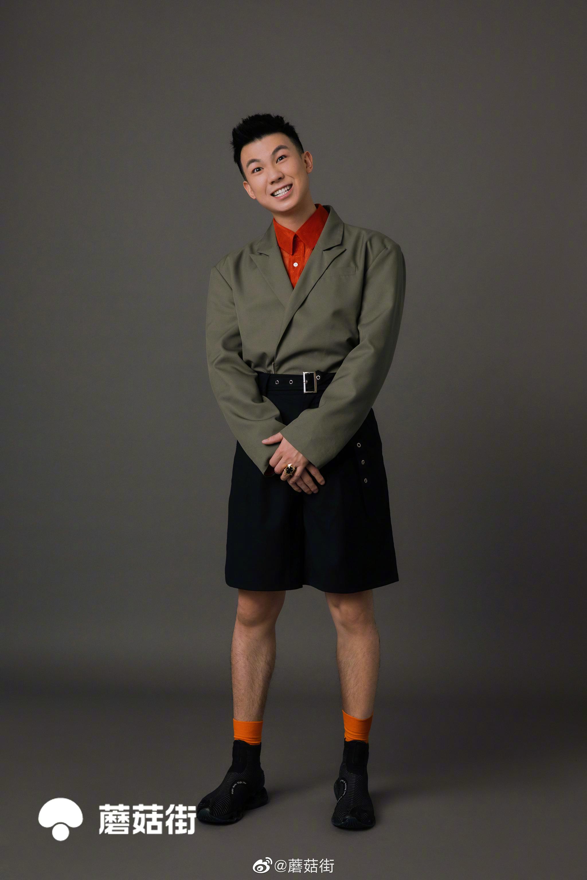 今日开机屏白举纲白举纲蘑菇街独家造型来啦