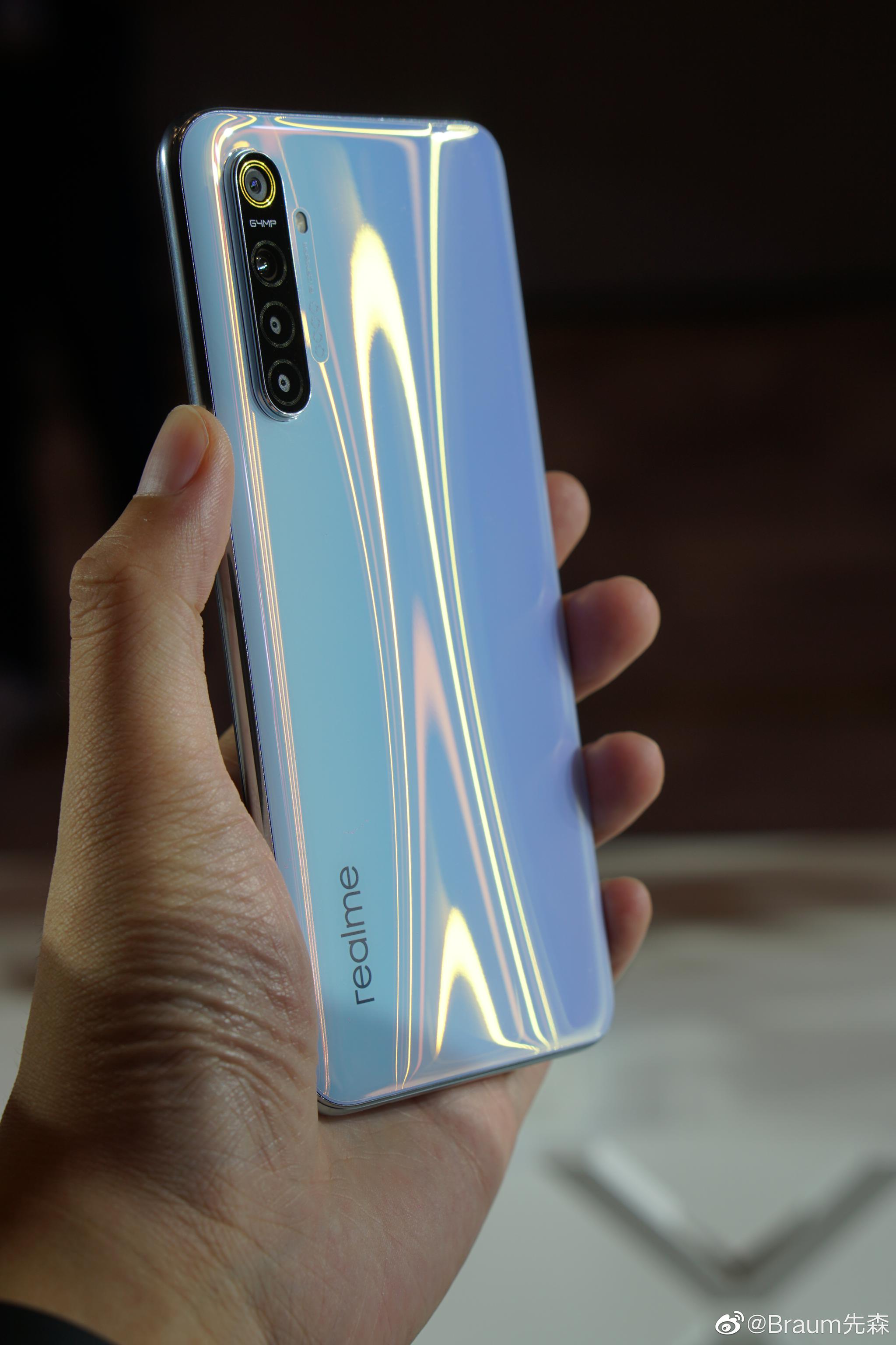 realmex2现场真机图