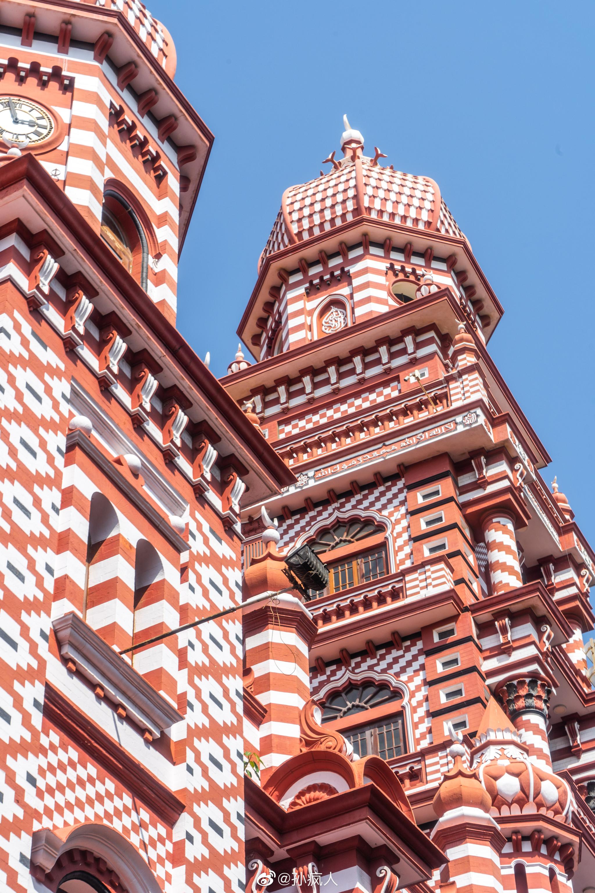 一下火车就赶往了科伦坡的网红清真寺