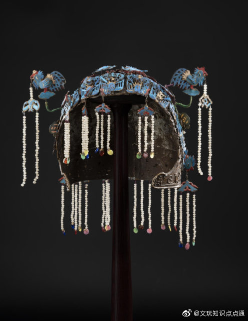 铜鎏金纸胎点翠镶宝垂珠凤冠清中后期半冠样式