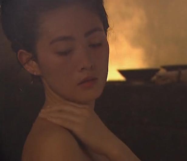 为何央视版水浒中潘金莲多次洗澡原著却没有这个细节