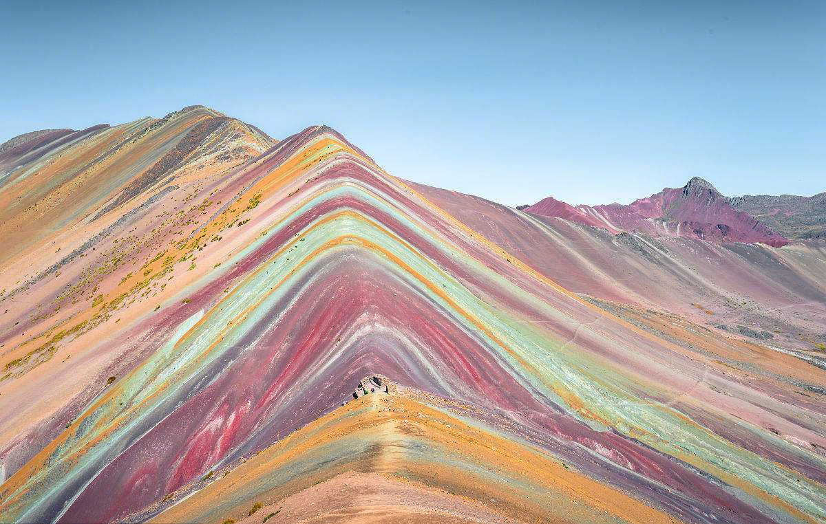 位于南美洲秘鲁境内的安第斯山脉的"彩虹山",海拔5200米