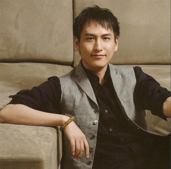 九亿少女的梦汤珈铖恋爱了贵公子配名媛有钱人终成眷属