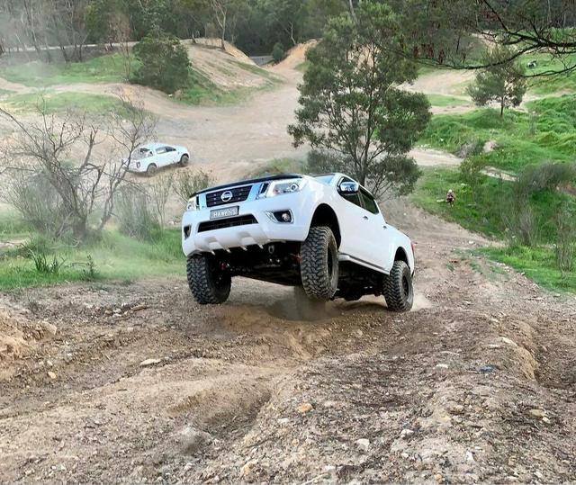 一款优秀的皮卡车它叫纳瓦拉